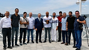 AK Parti Grup Başkanvekili Bülent Turan "İfade Ve Basın Özgürlüğü Demokrasilerin En Temel Unsurudur"