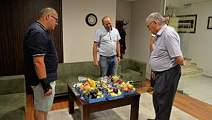 Başkan Gökhan Pazar Esnafını Ağırladı