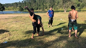 Biga'da güreşçiler antrenmanları sıklaştırdı