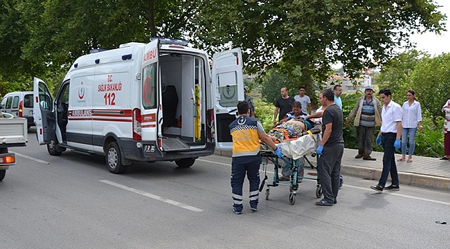 Biga'da Karşıdan Karşıya Geçmek İsteyen Kişiye Otomobil Çarptı