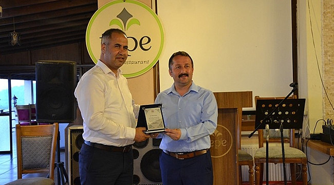 Biga'da Milli Eğitim Şube Müdürlerine Veda Yemeği