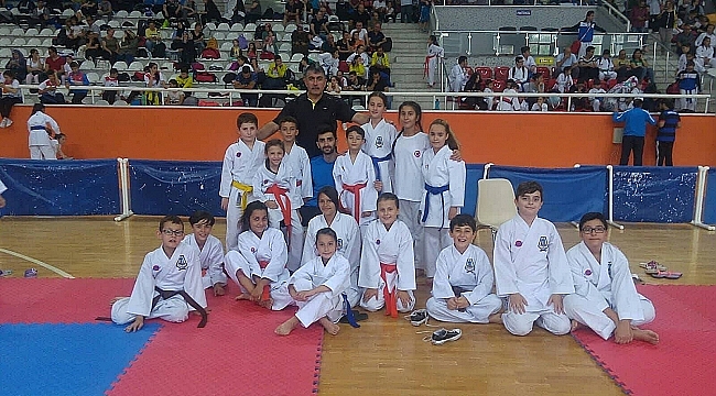 Karate'de Şampiyon Çan