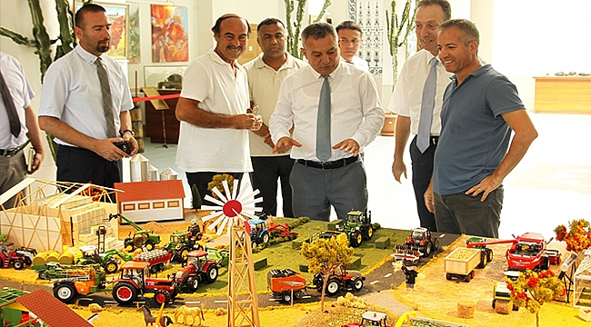 Rektör Acer: "Ziraat Fakültesi Binası Çanakkale Tarımının Müzesi Gibi"