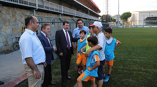 Vali Orhan Tavlı, Gençlik Hizmetleri ve Spor İl Müdürlüğünü Ziyaret Etti