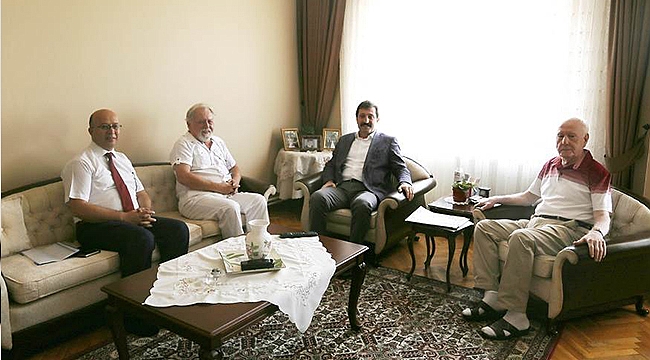 Vali Orhan Tavlı, Şehit Yüzbaşı Oktay Güngördü'nün Ailesini Ziyaret Etti