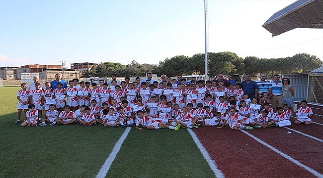 Adaspor Yaz Futbol Okulu sona erdi