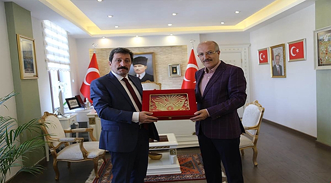Balıkesir Büyükşehir Belediye Başkanı Zekai Kafaoğlu'ndan Valiliğe Ziyaret