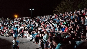 Bigalılar açık hava sinemasını sevdiler