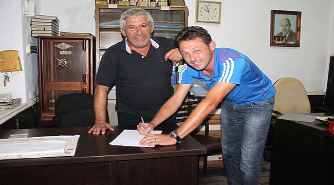 Bozcaadaspor Teknik Direktör Zeki Kutver ile Anlaştı