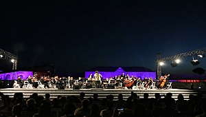 Çanakkale'de, 'Senfoni ile Müziğimiz' Konseri
