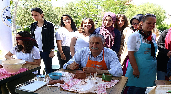 Kepez'den Bildiri Var "Hislerin Gözü Yoktur"