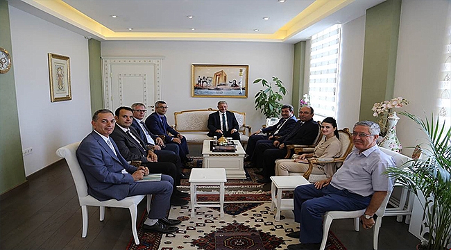 Kıyı Emniyeti Genel Müdürü Hızırreis Deniz, Vali Orhan Tavlı' yı Ziyaret Etti