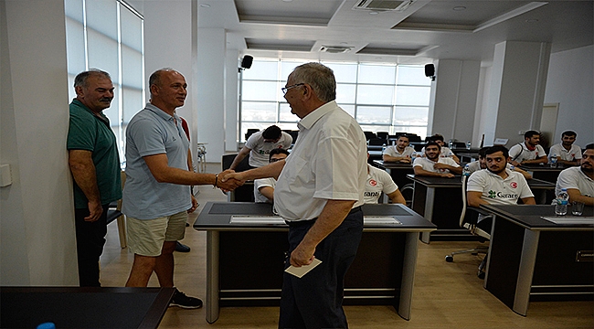 Milli Sporculardan Başkan Gökhan'A Ziyaret