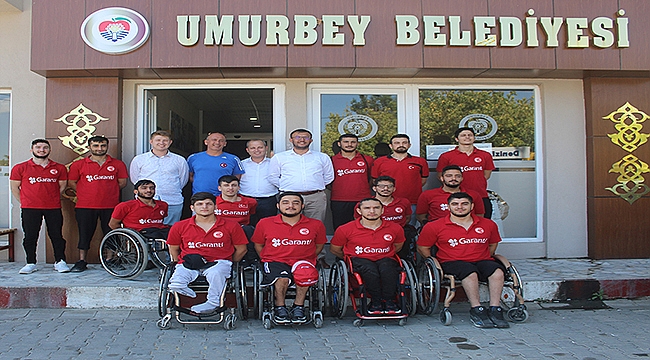 Millilerden Başkan Yavaş'a şampiyonluk sözü