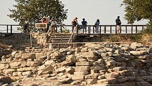 Troya Ören Yeri'ne Engelli ve Yürüyüş Yolu Yapılıyor