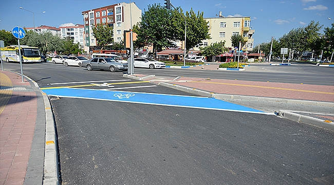 Yol Çizgileri Yenileniyor…