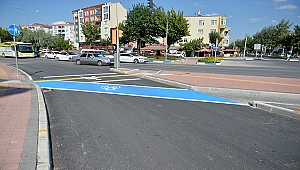 Yol Çizgileri Yenileniyor…