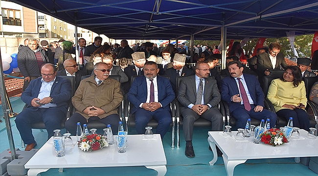 Başkan Gökhan, Gazi Evi Rehabilitasyon Merkezi Temel Atma Töreni Ve Hastanebayırı Semt Sahası Açılışına Katıldı