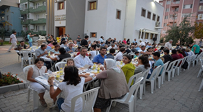 Başkan Gökhan Muharrem İftarında Kentliler İle Buluştu