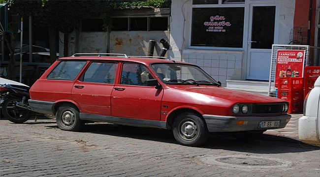 Bayramiç'te Otomobil Yayaya Çarptı: 1 Yaralı!
