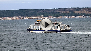 Gökçeada'da feribot seferlerine fırtına engeli