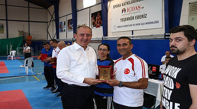  Karate Trakya Ligi Finali Biga'da yapıldı