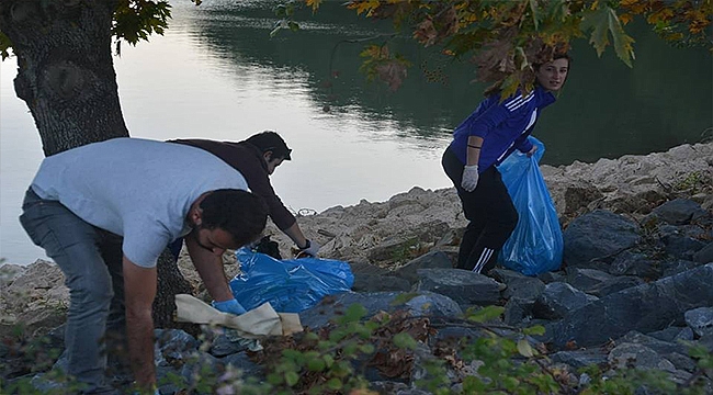 Kazdağlarında "Dünya'nın çöpünü" topladılar