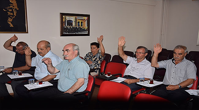 Lapseki'de öğrenci servis ücretlerine zam yok