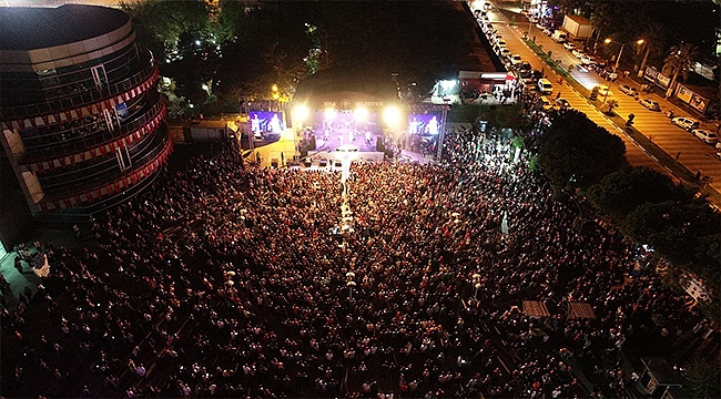 Otilia'dan Biga'da muhteşem konser