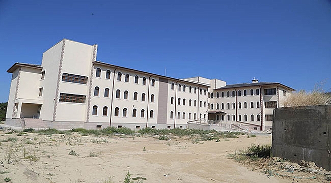 Vali Orhan TAVLI, Kepez'de Anadolu Lisesinde İncelemelerde Bulundu