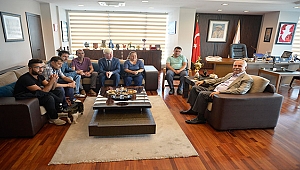 1915 Çanakkale Spor Kulübü'Nden Başkan Gökhan'A Teşekkür Ziyareti