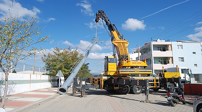 Bayramiç Stadyumu'nun çehresi değişiyor