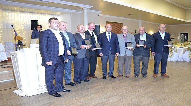 Biga'da muhtarlar yemekte bir araya geldi