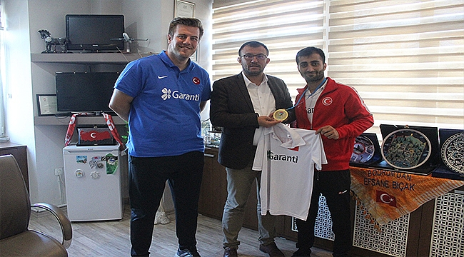 Boğazgücü'nün şampiyon Millilerinden Başkan Yavaş'a ziyaret