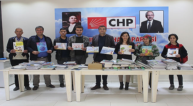CHP Çan İlçe Başkanlığı Osman Caneri İlkokuluna Kitap Bağışında Bulundu