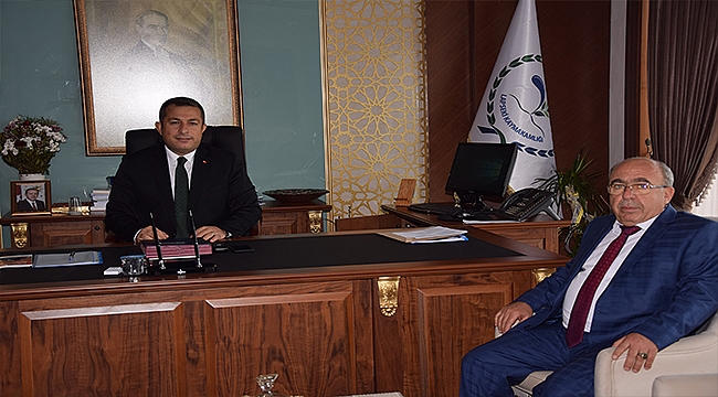 Lapseki'de 19 Ekim 'Muhtarlar Günü' kutlamaları