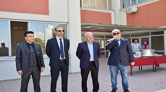  Lapseki Meslek Yüksek Okulunda aşure etkinliği