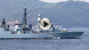 Alman savaş gemisi boğazdan geçti