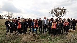 Atatürk Hatıra Ormanı'nda fidan diktiler