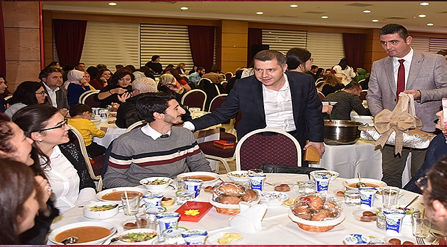 Başkan Kuzu'dan Öğretmenler Günü Yemeği