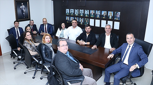 CHP İL YÖNETİMİNDEN ÇANAKKALE BAROSU'NA ZİYARET