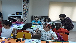 Çocuk Kültür Evi Ressam Ezgi Yemenicioğlu'nu Konuk Etti