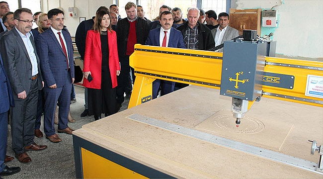 GELECEK TEKNOLOJİDE, TEKNOLOJİ MESLEK LİSEMDE