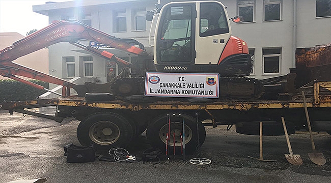 İş Makineli Kaçak Kazıya 2 Gözaltı
