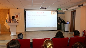 KEPEZ'DE ÇOCUK SAĞLIĞI VE HASTALIKLARI UZMANI TARAFINDAN SEMİNER DÜZENLENDİ