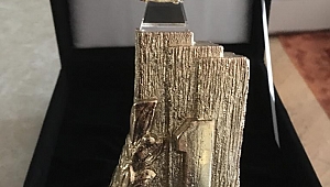 PROF.DR.BURAK TURGUT 52. ULUSAL OFTALMOLOJİ KONGRESİNDEN ÖDÜLLE DÖNDÜ