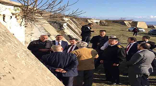 VALİ ORHAN TAVLI GELİBOLU'YU ZİYARET ETTİ