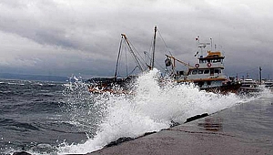 1 OCAK'TA FERİBOT SEFERLERİ İPTAL EDİLDİ!