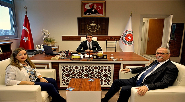 Başkan Gökhan'dan İdare Mahkemesi Başkanı Akçer'e Nezaket Ziyareti