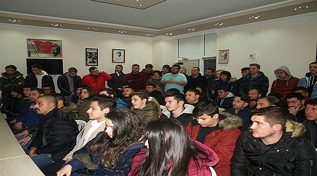 BÜLENT ÖZ GENÇLERLE BULUŞTU